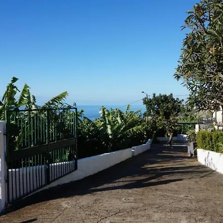 Tabua Suites I Holiday home Ribeira Brava